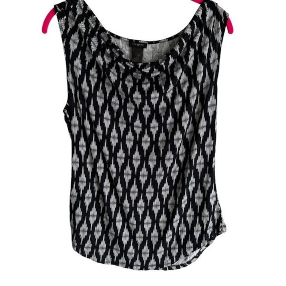ANN TAYLOR Navy Geometric Ladies Casual Career Sleeveless‎ Blouse, S